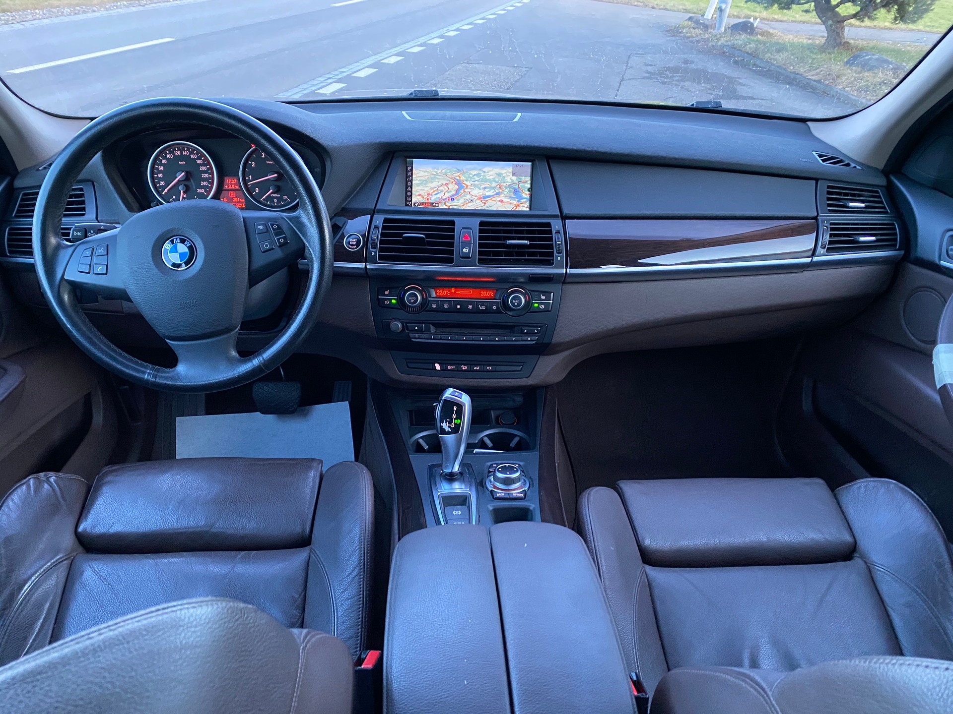 BMW X5 xDrive 35i Steptronic-image-9