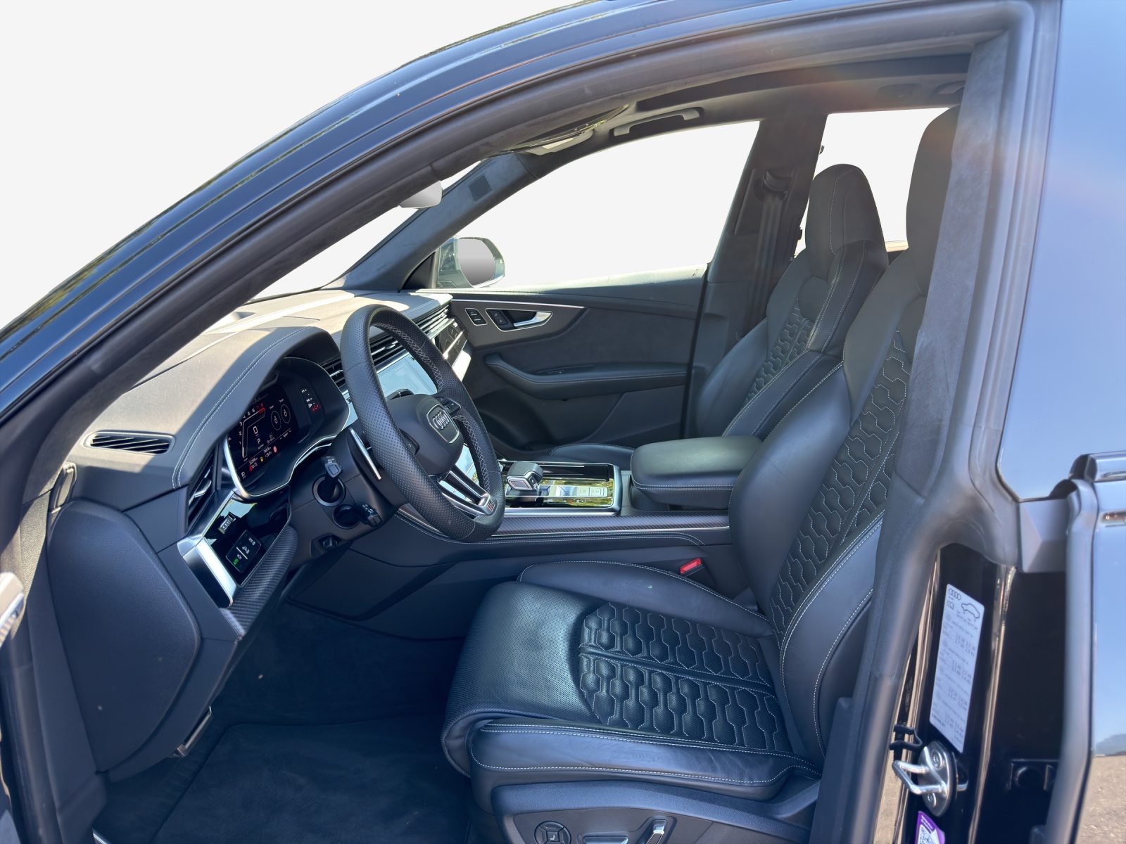 AUDI RSQ8 quattro tiptronic-image-7
