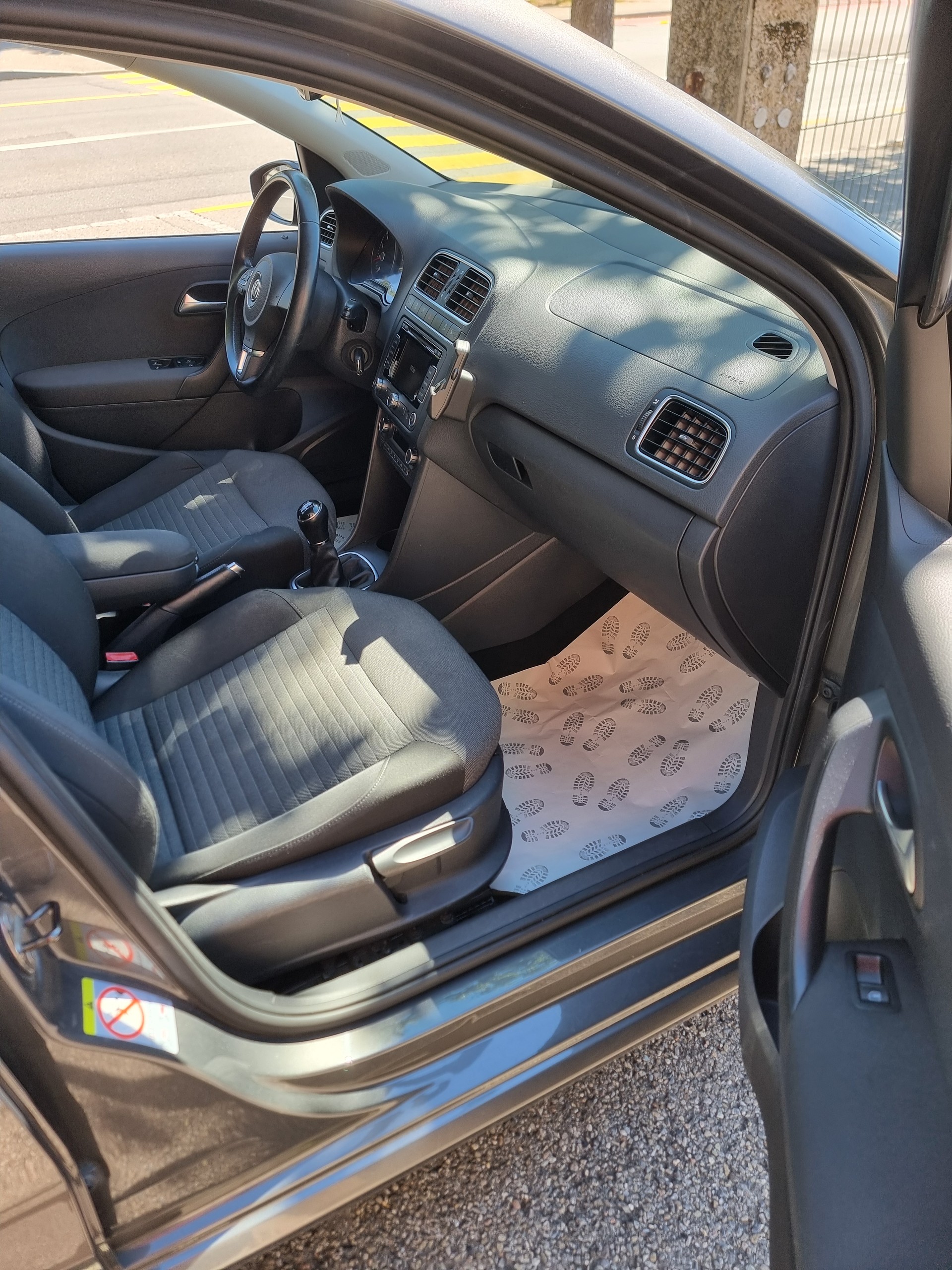 VW Polo 1.2 TSI BMT Comfortline-image-9