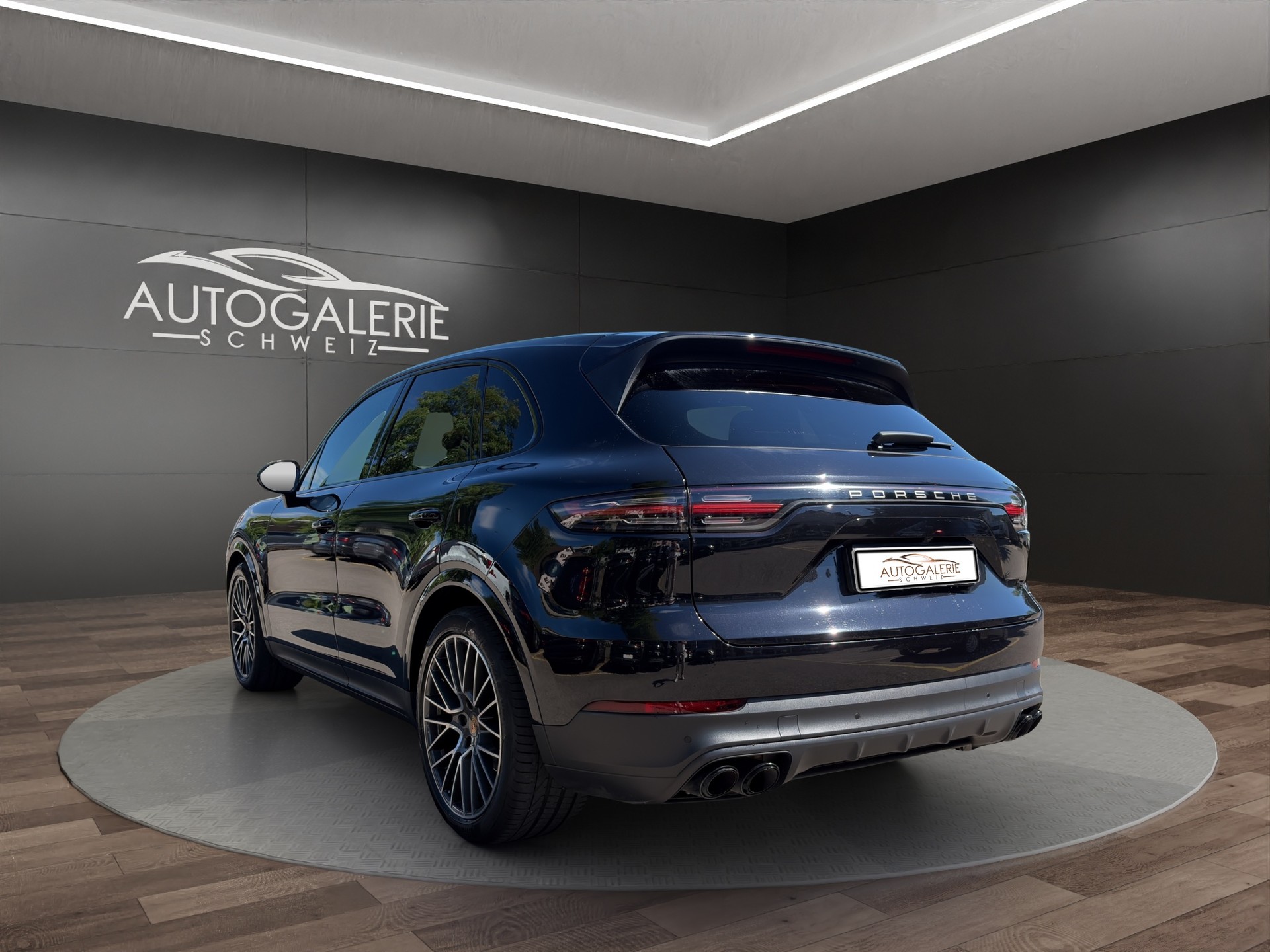 PORSCHE Cayenne Platinum Edition | CH Swiss Package | Porsche Approved bis 06/2027 | Luftfederung | Komfortsitze | 21" |-showroom-element-2