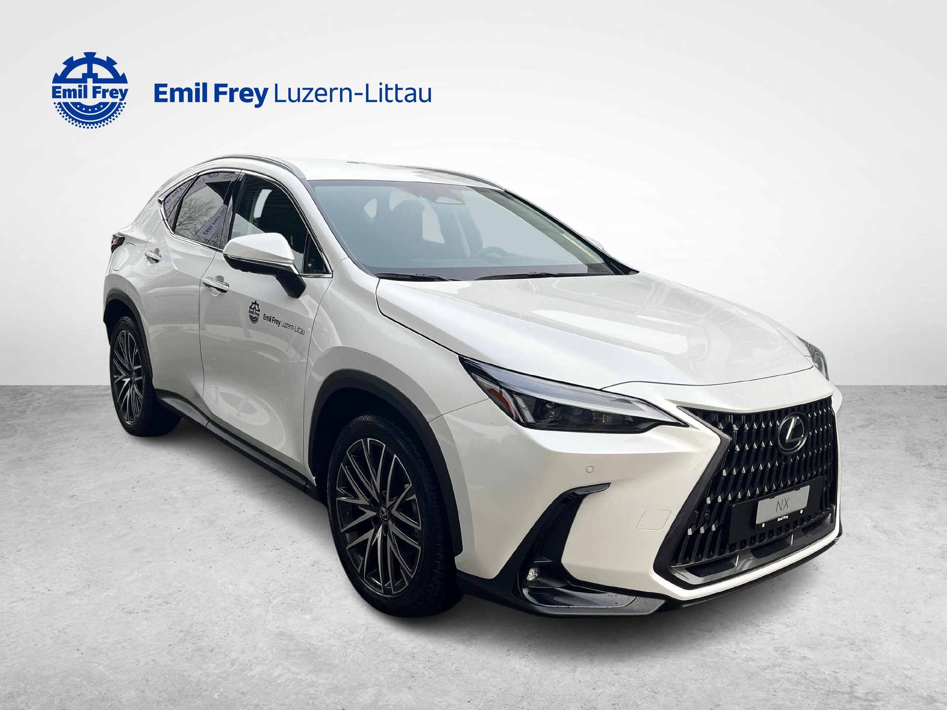 LEXUS NX 450h+ Comfort-image-7
