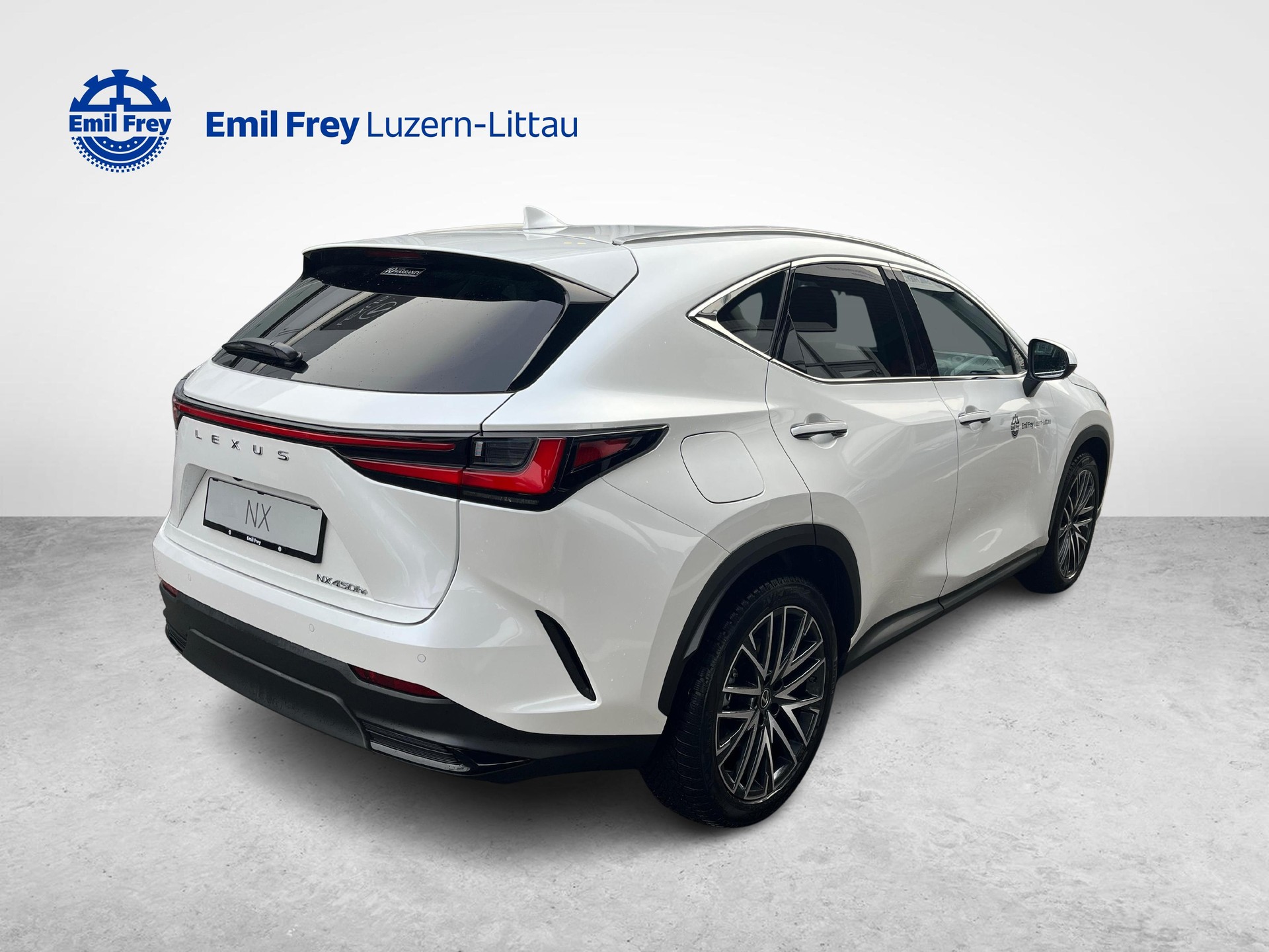 LEXUS NX 450h+ Comfort-image-4