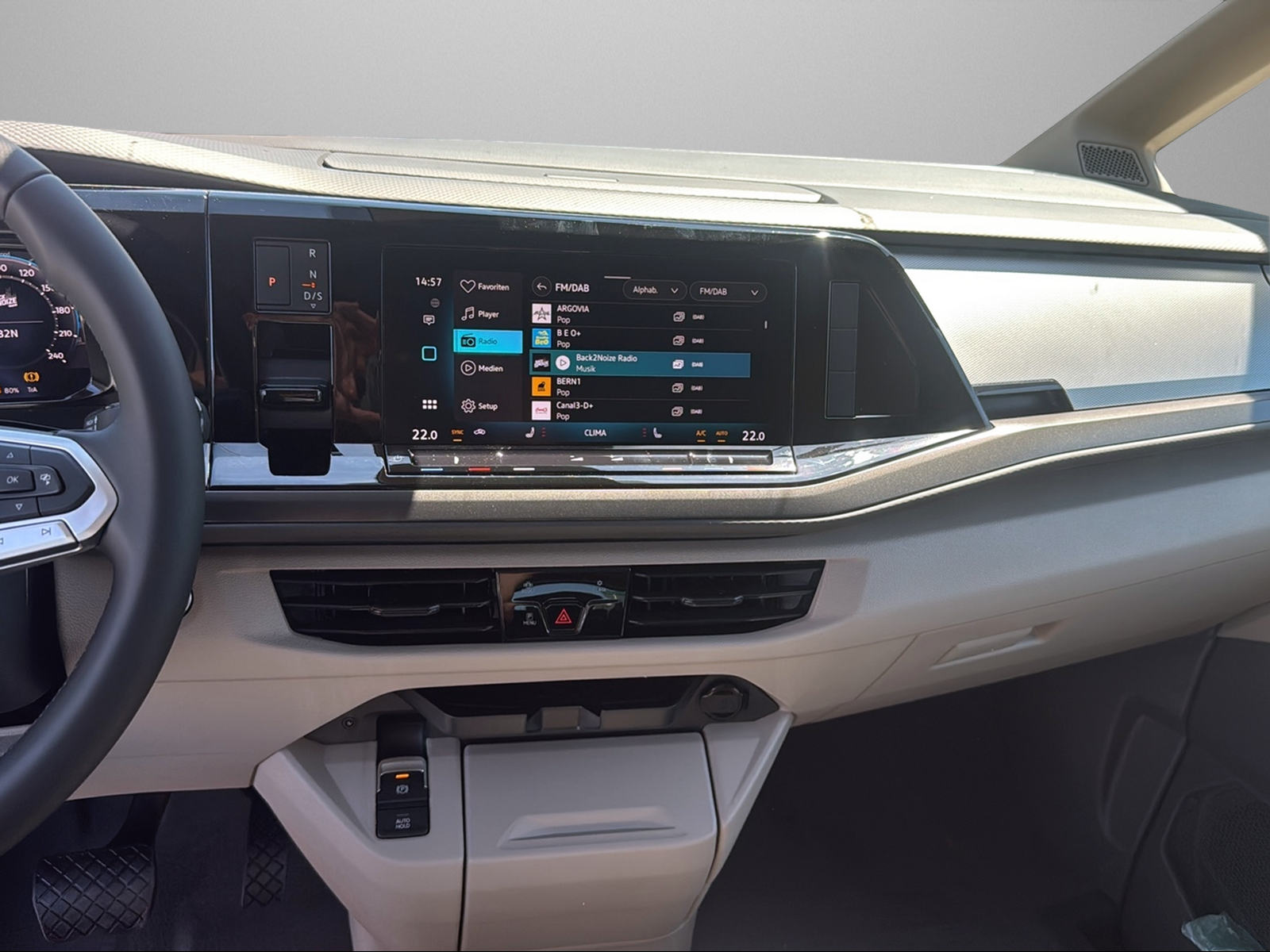VW Multivan 2.0 TDI Liberty DSG-image-10