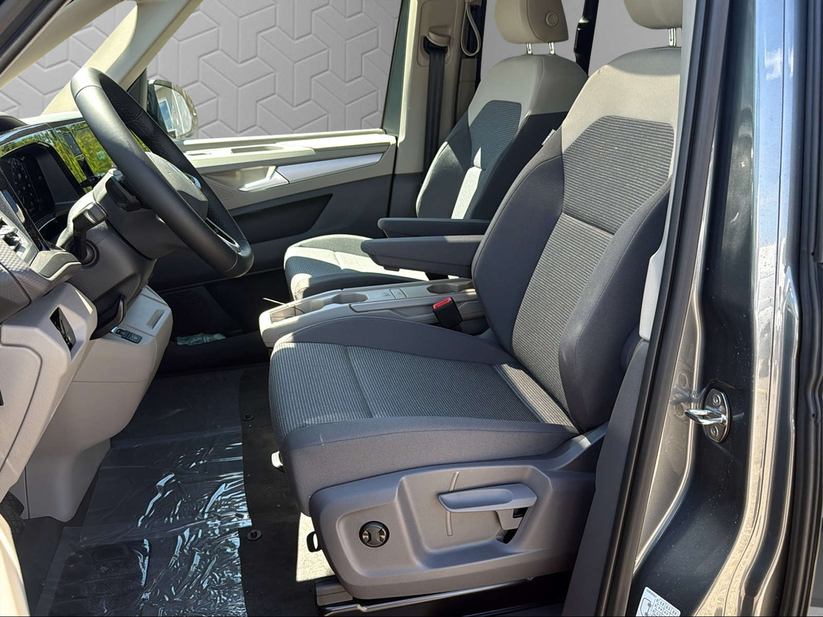 VW Multivan 2.0 TDI Liberty DSG-image-6