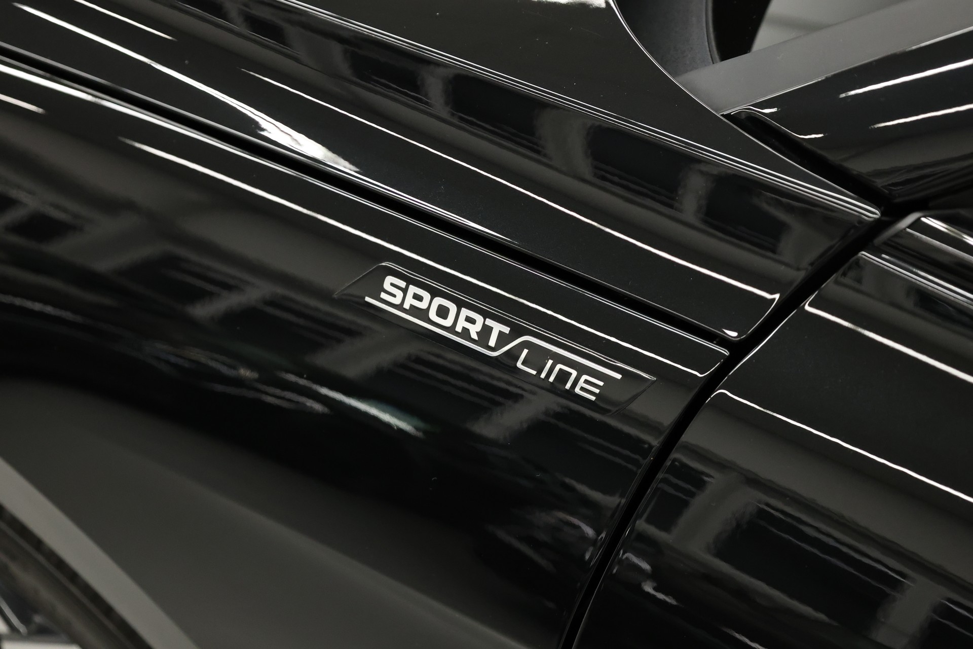 SKODA Superb Combi 2.0 TSI Sportline 4x4 DSG-image-11