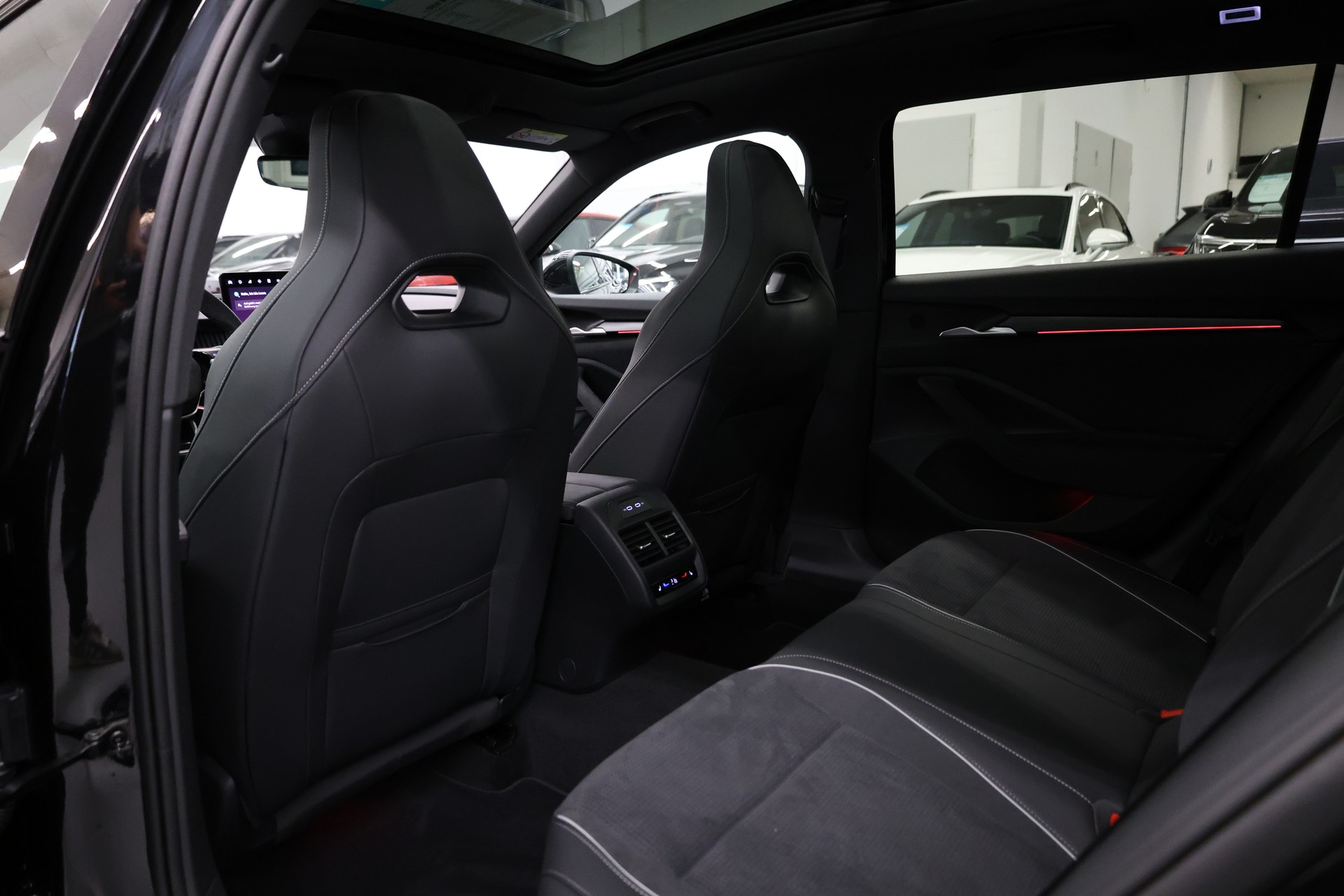 SKODA Superb Combi 2.0 TSI Sportline 4x4 DSG-image-25