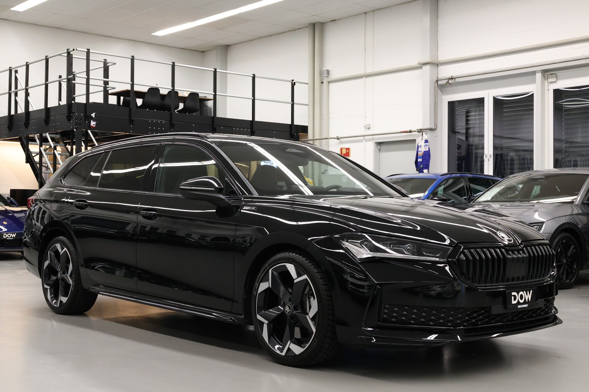 SKODA Superb Combi 2.0 TSI Sportline 4x4 DSG-image-1