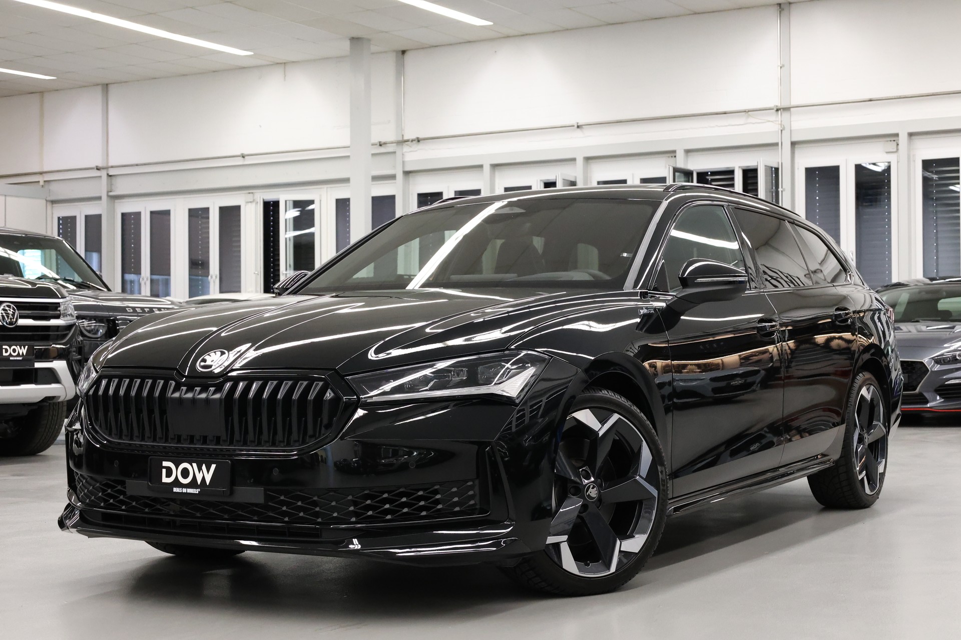 SKODA Superb Combi 2.0 TSI Sportline 4x4 DSG-image-0