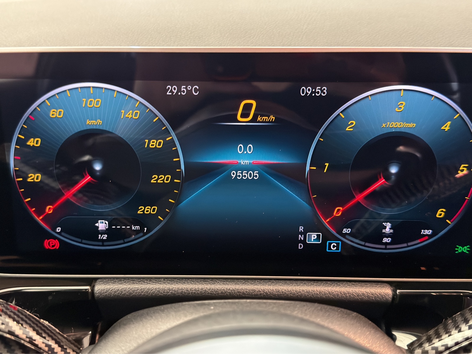 MERCEDES-BENZ B 220 d AMG Line-image-13