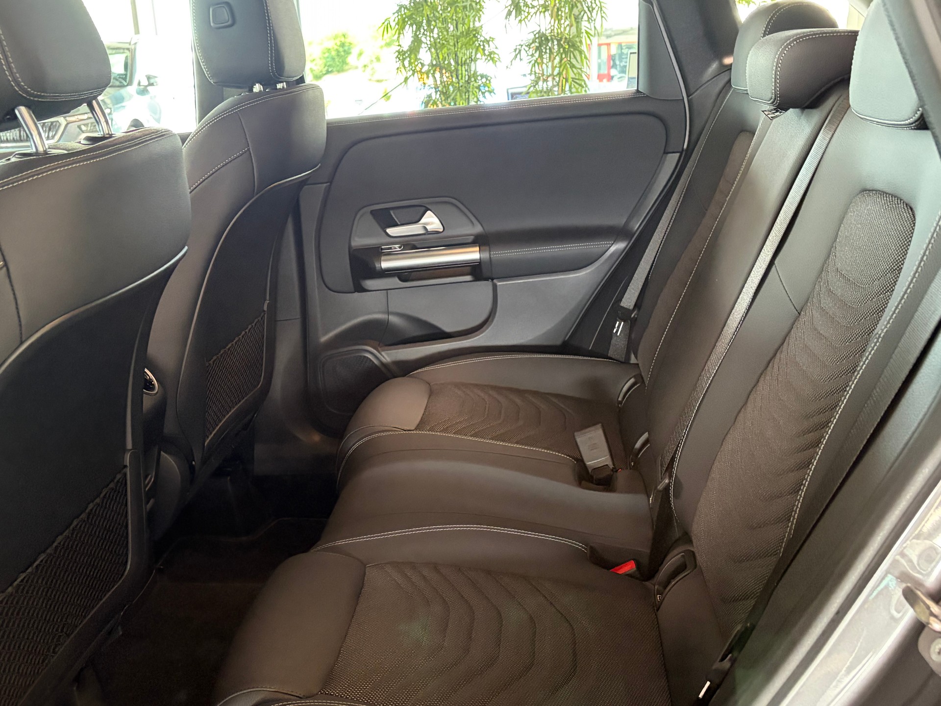 MERCEDES-BENZ B 250 4Matic Progressive-image-7
