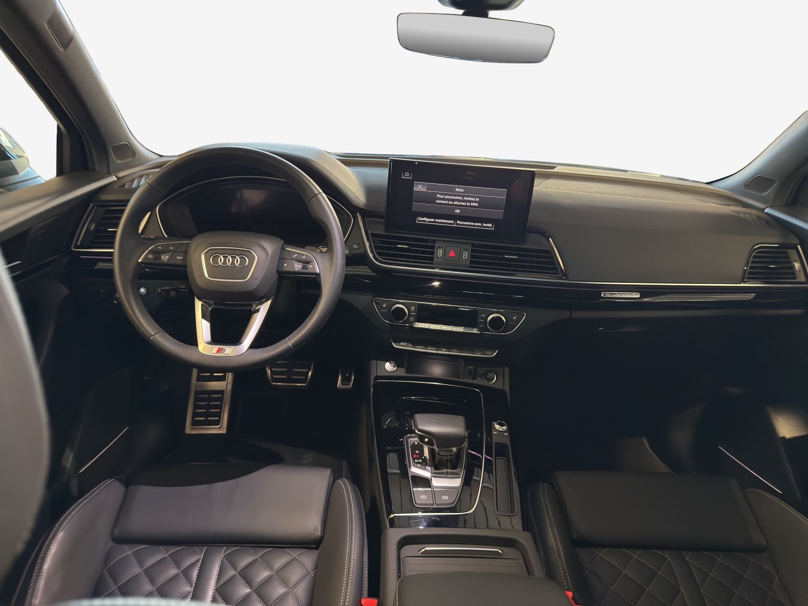 AUDI Q5 40 TDI Black Edition quattro S-tronic-image-8
