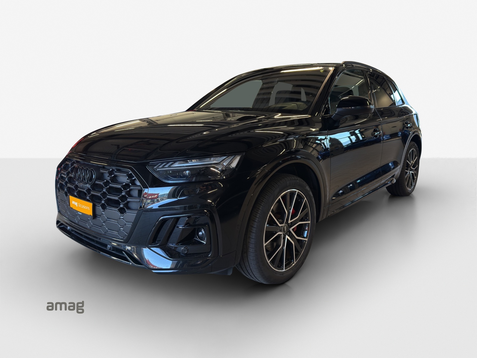 AUDI Q5 40 TDI Black Edition quattro S-tronic-image-0