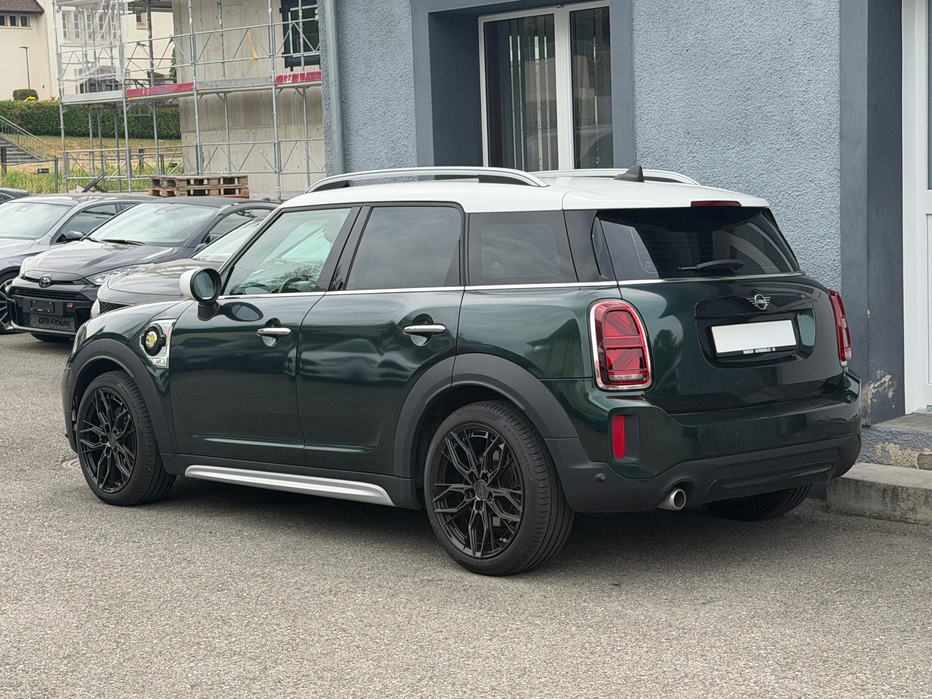 MINI Countryman Cooper SE ALL4 PHEV Steptronic-image-3