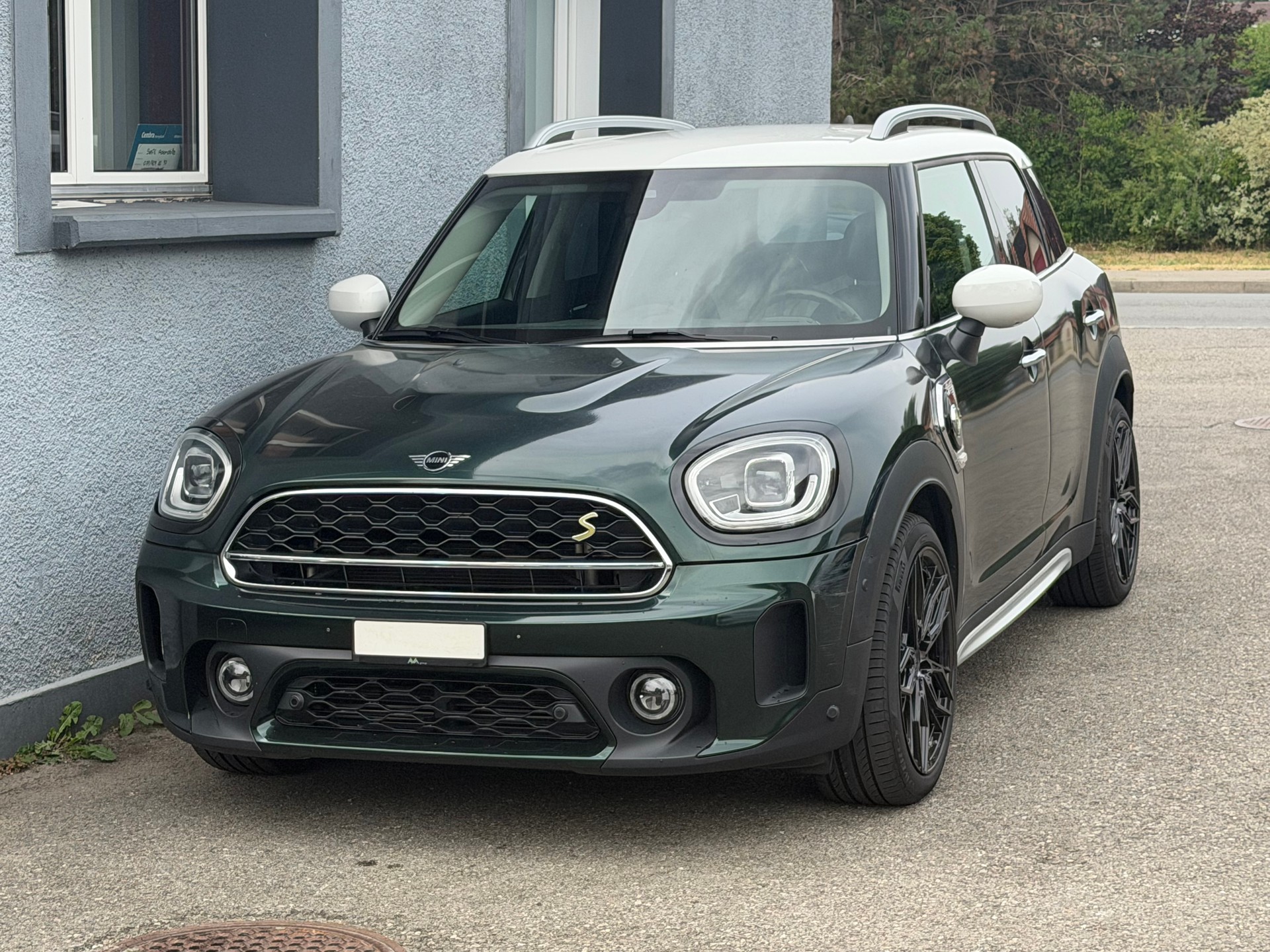 MINI Countryman Cooper SE ALL4 PHEV Steptronic-image-1