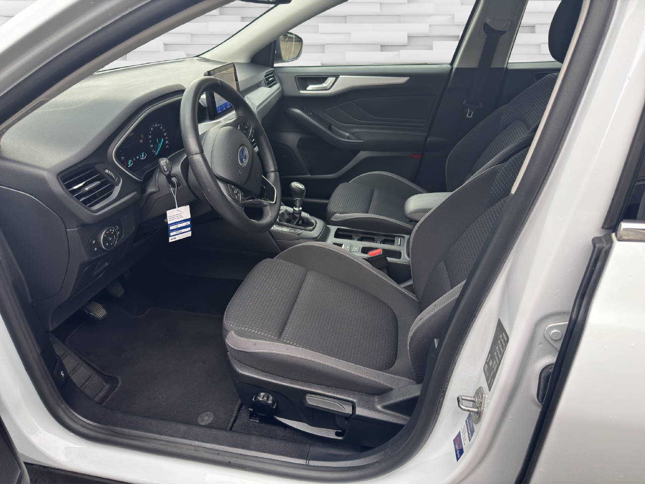 FORD Focus Station Wagon 1.5 EcoBlue 120 Trend+-image-6
