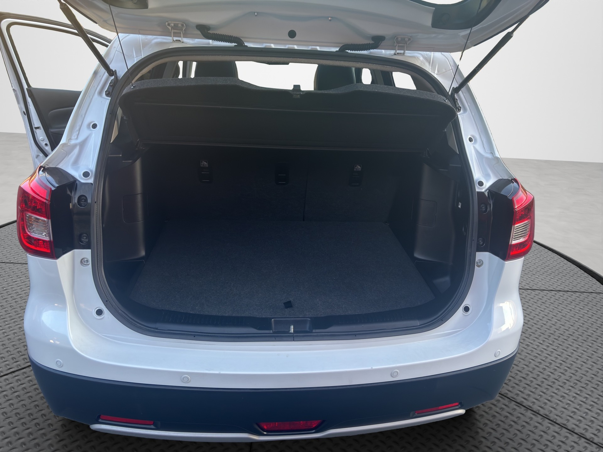 SUZUKI SX4 S-Cross 1.4 16VSergio Cellano Top 4WD Autom.-image-14
