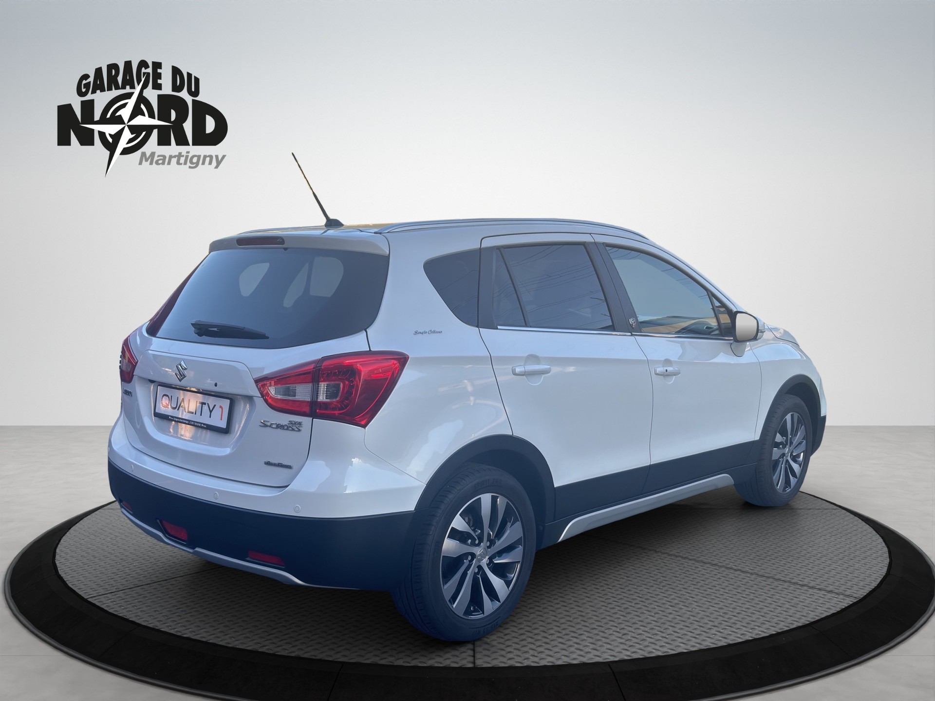 SUZUKI SX4 S-Cross 1.4 16VSergio Cellano Top 4WD Autom.-image-5