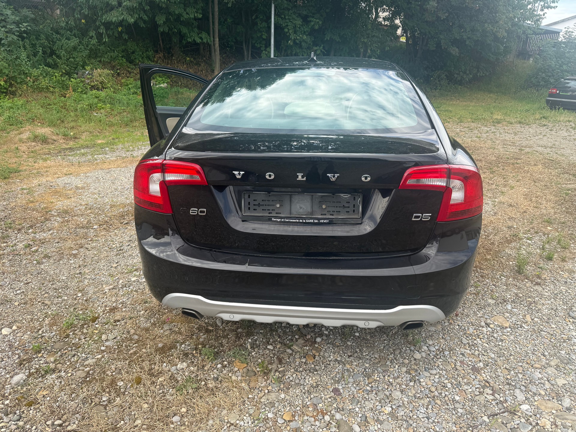 VOLVO S60 D5 Summum Geartronic-image-3