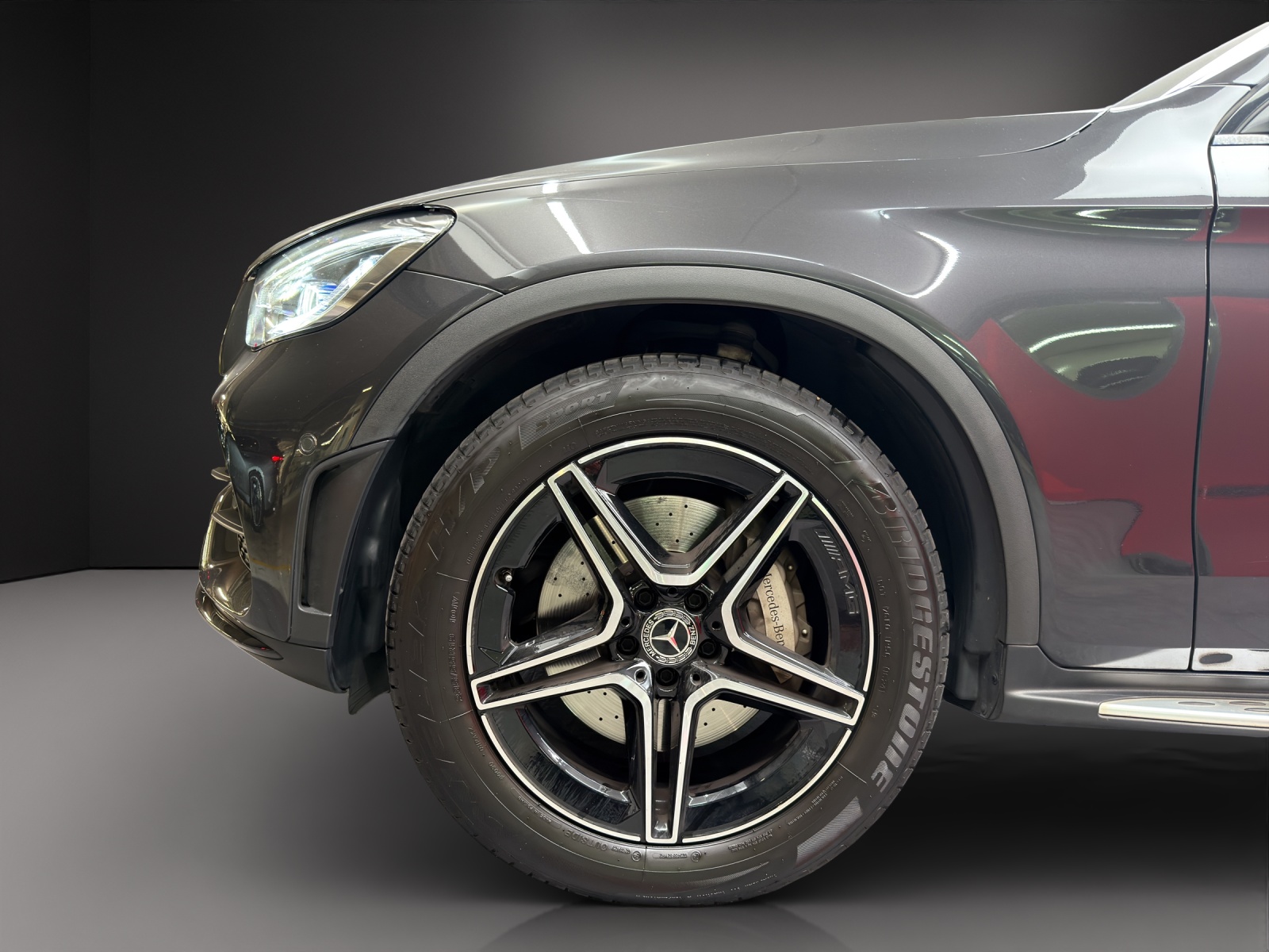 MERCEDES-BENZ GLC 300 d AMG Line 4Matic-image-5