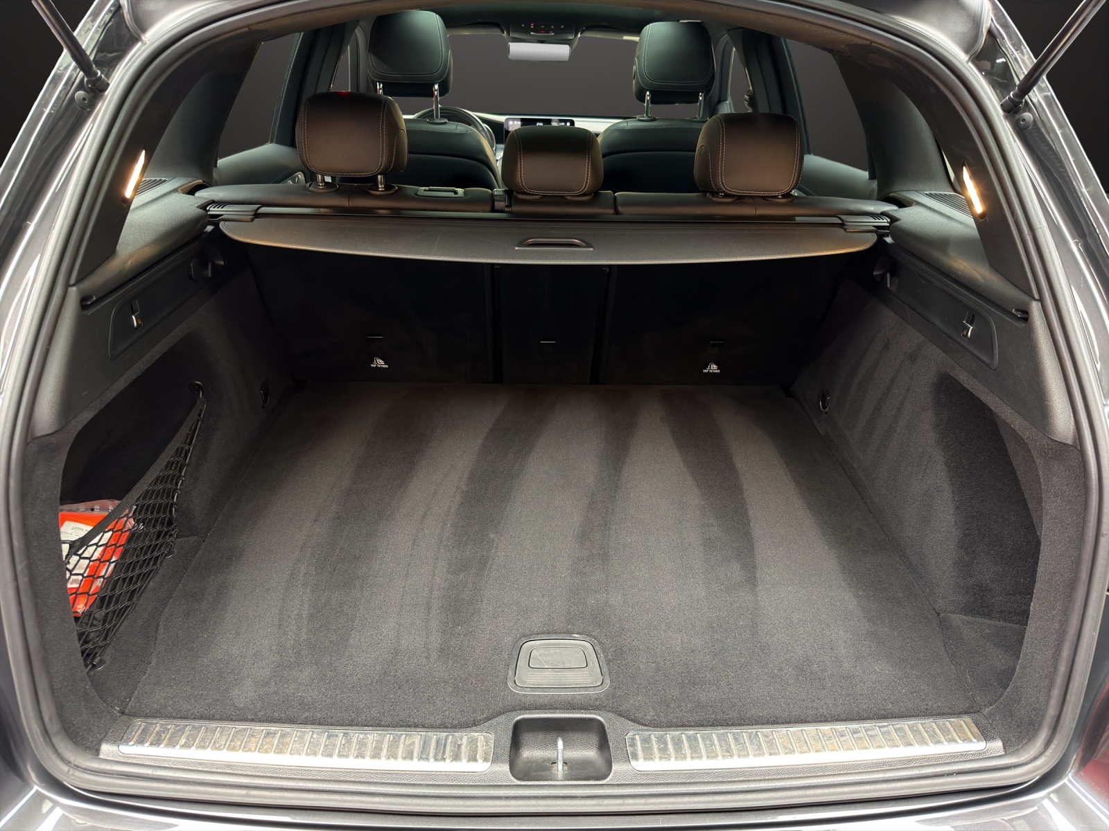 MERCEDES-BENZ GLC 300 d AMG Line 4Matic-image-11
