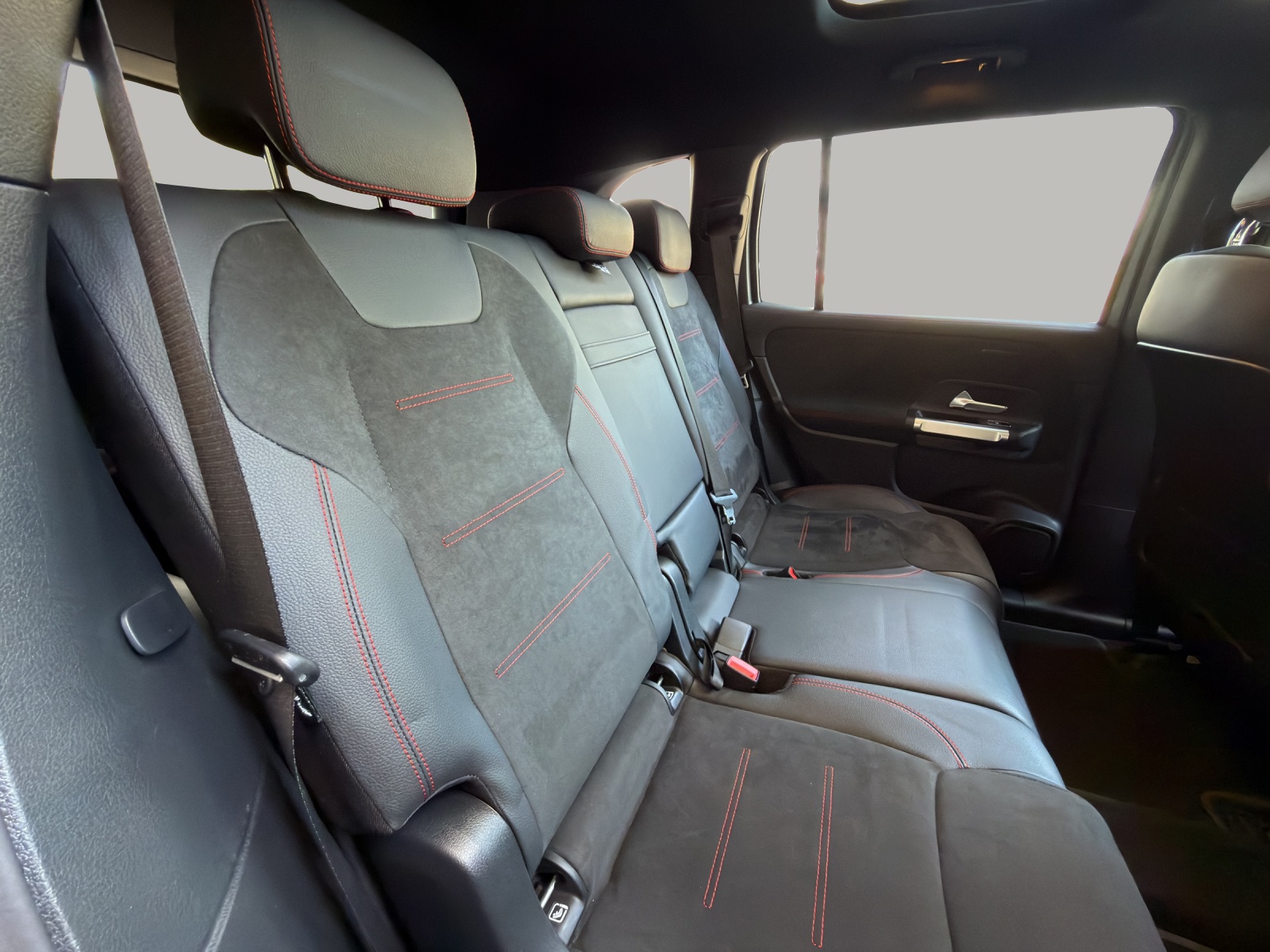 MERCEDES-BENZ EQB 350 AMG Line 4matic-image-13