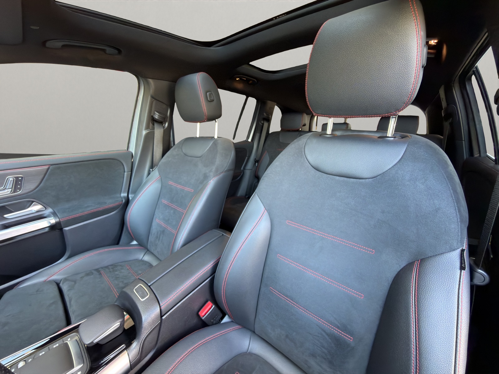 MERCEDES-BENZ EQB 350 AMG Line 4matic-image-15