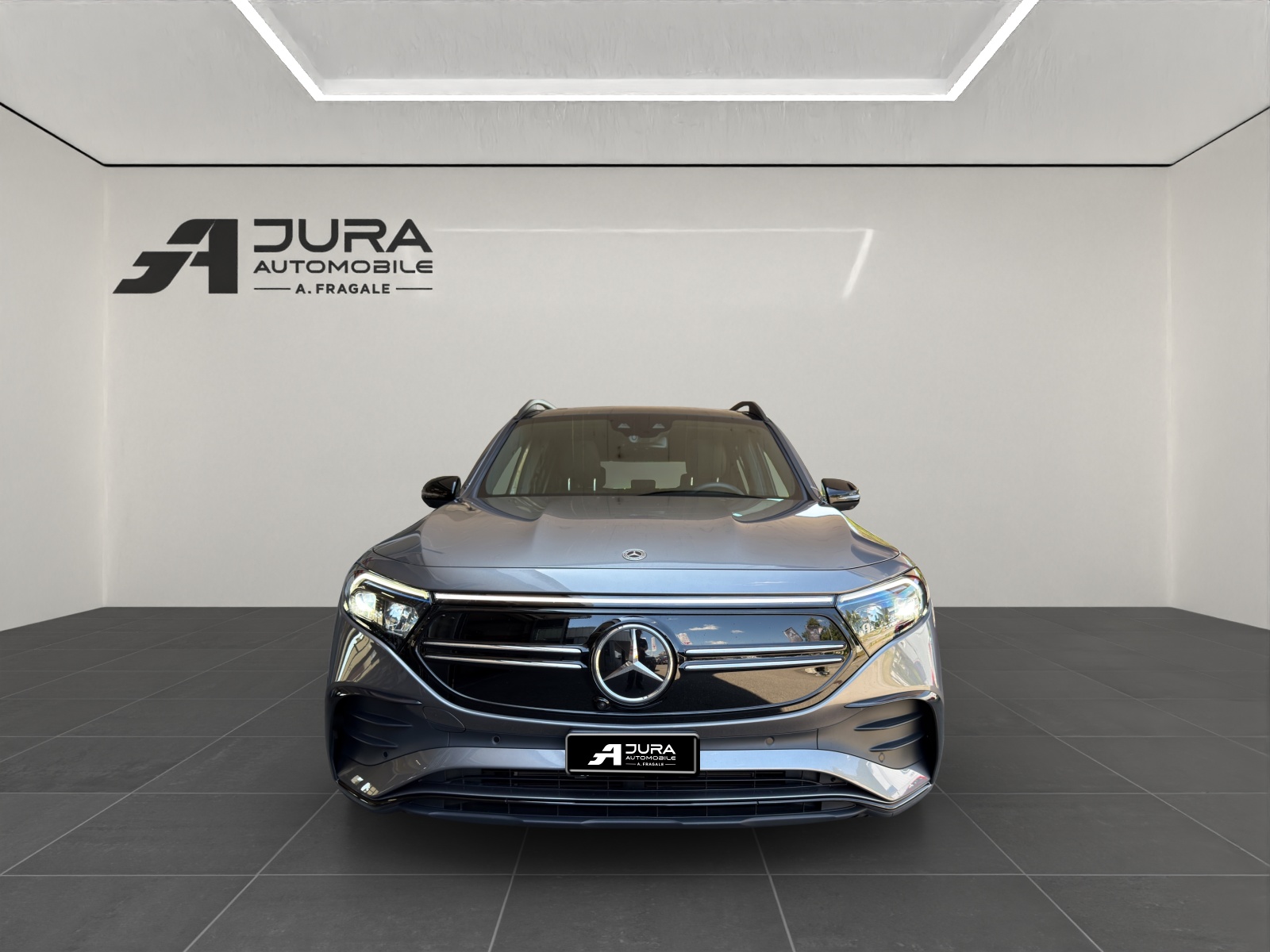 MERCEDES-BENZ EQB 350 AMG Line 4matic-image-2