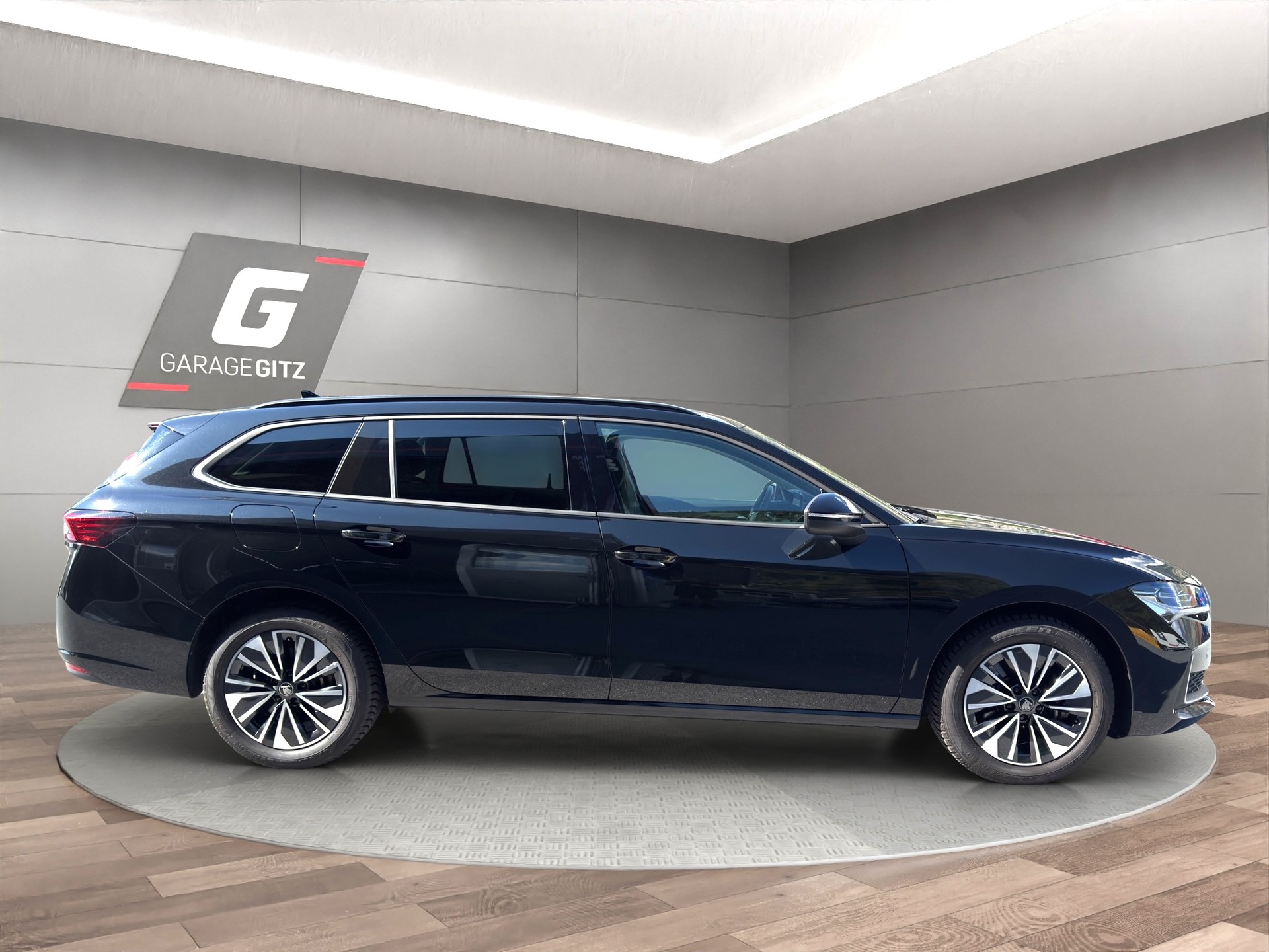 SKODA Superb Combi 2.0 TSI SELECTION 4x4 DSG-image-5