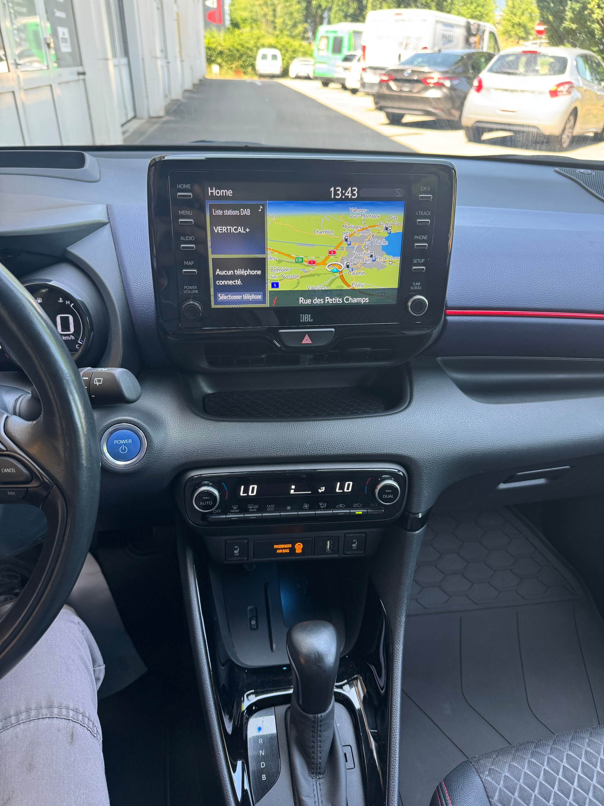 TOYOTA Yaris 1.5 Pop e-CVT-image-7