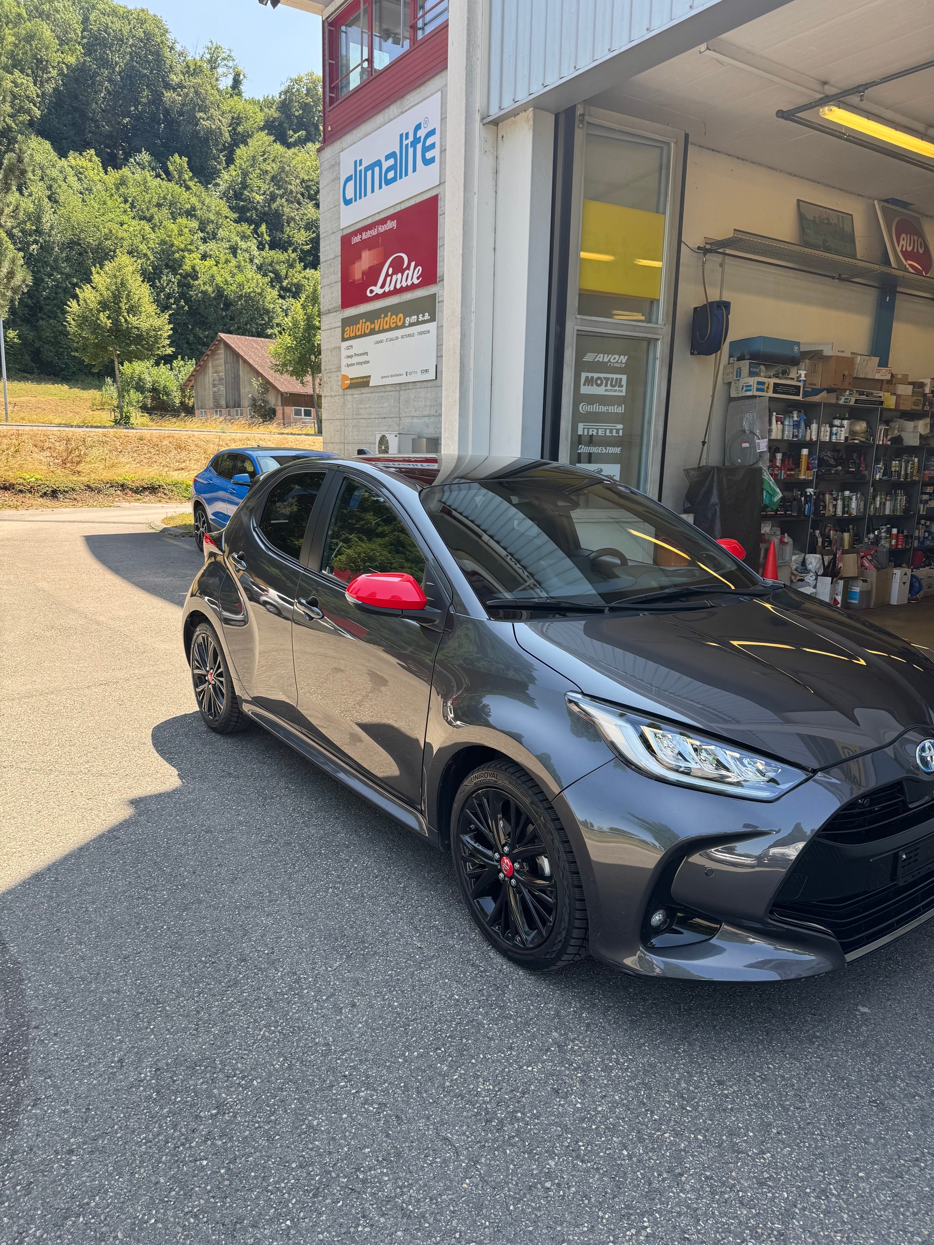 TOYOTA Yaris 1.5 Pop e-CVT-image-1