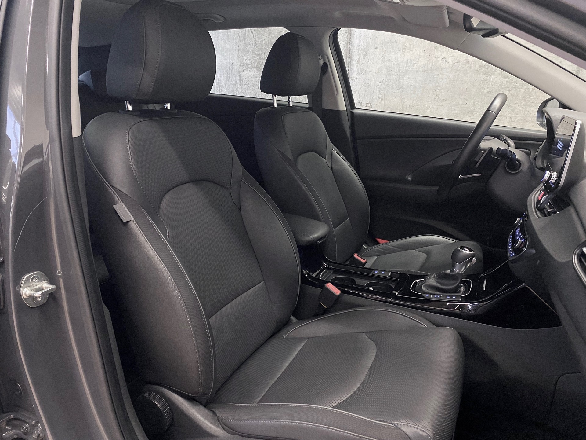 HYUNDAI i30 1.5 T-GDi*Swiss*Vertex*48V*Mildhybrid*DCT*-image-5