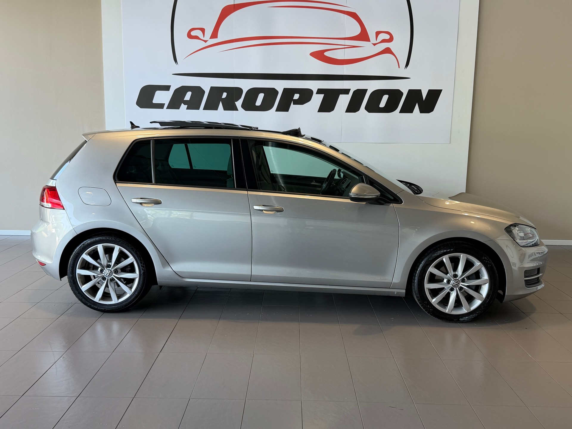 VW Golf 1.4 TSI Comfortline DSG-image-2