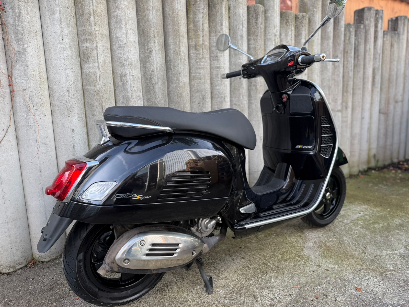PIAGGIO Vespa GTS 300 HPE Super Tech ABS/ASR-image-3