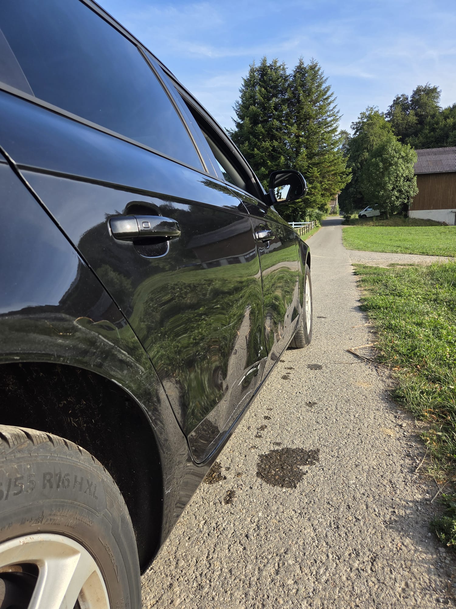 AUDI A4 Avant 2.0 TDI-image-2
