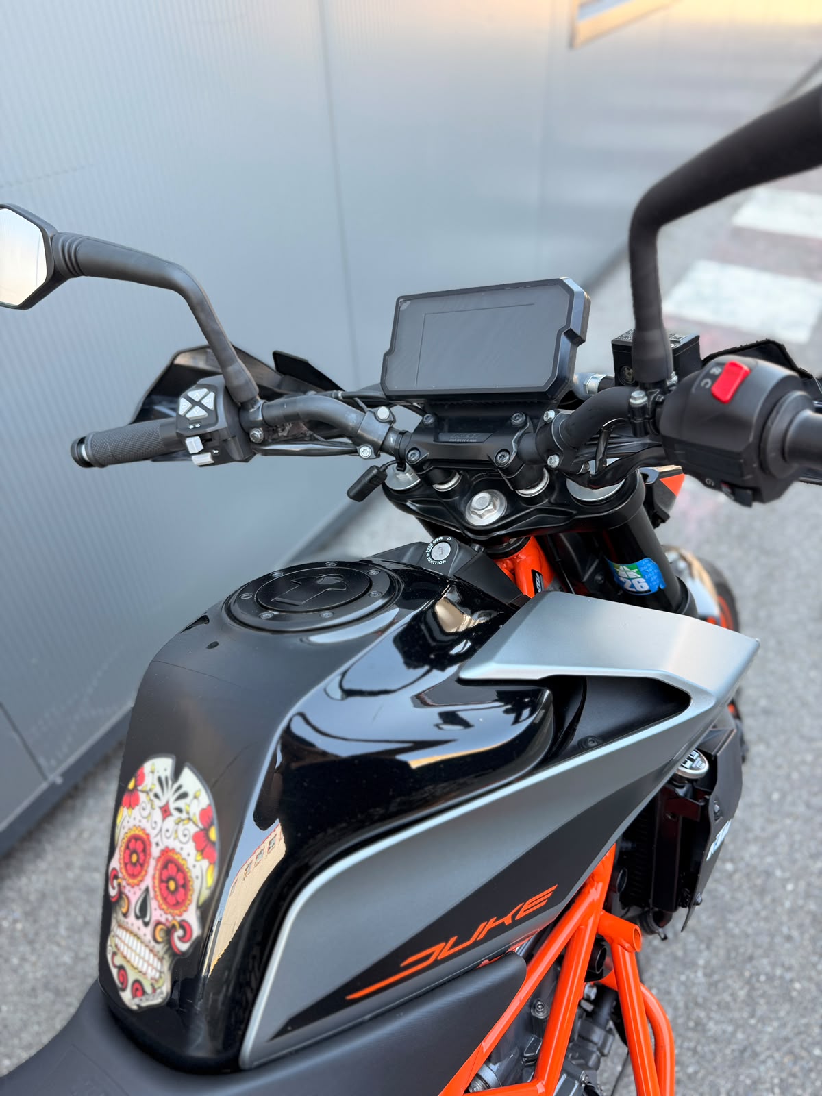 KTM 390 Duke-image-7