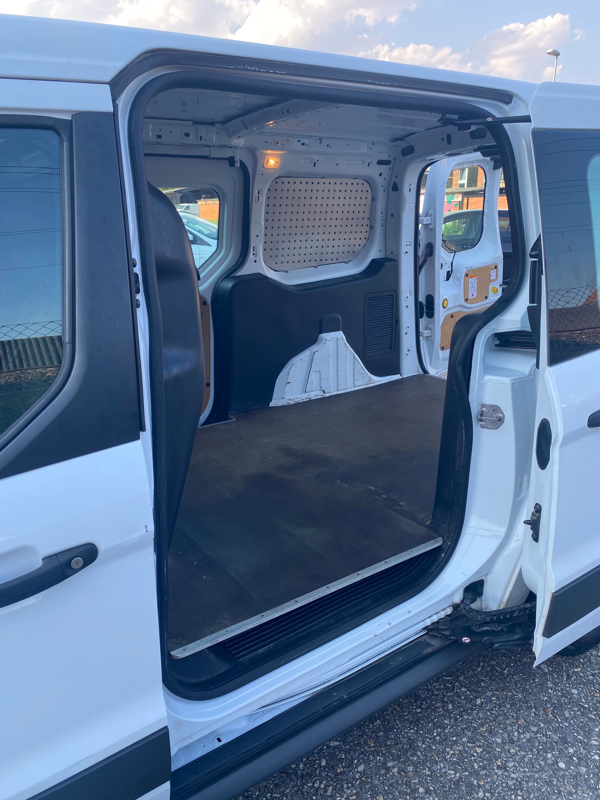 FORD Transit Connect Van T210 1.0 EcoBoost Trend-image-13