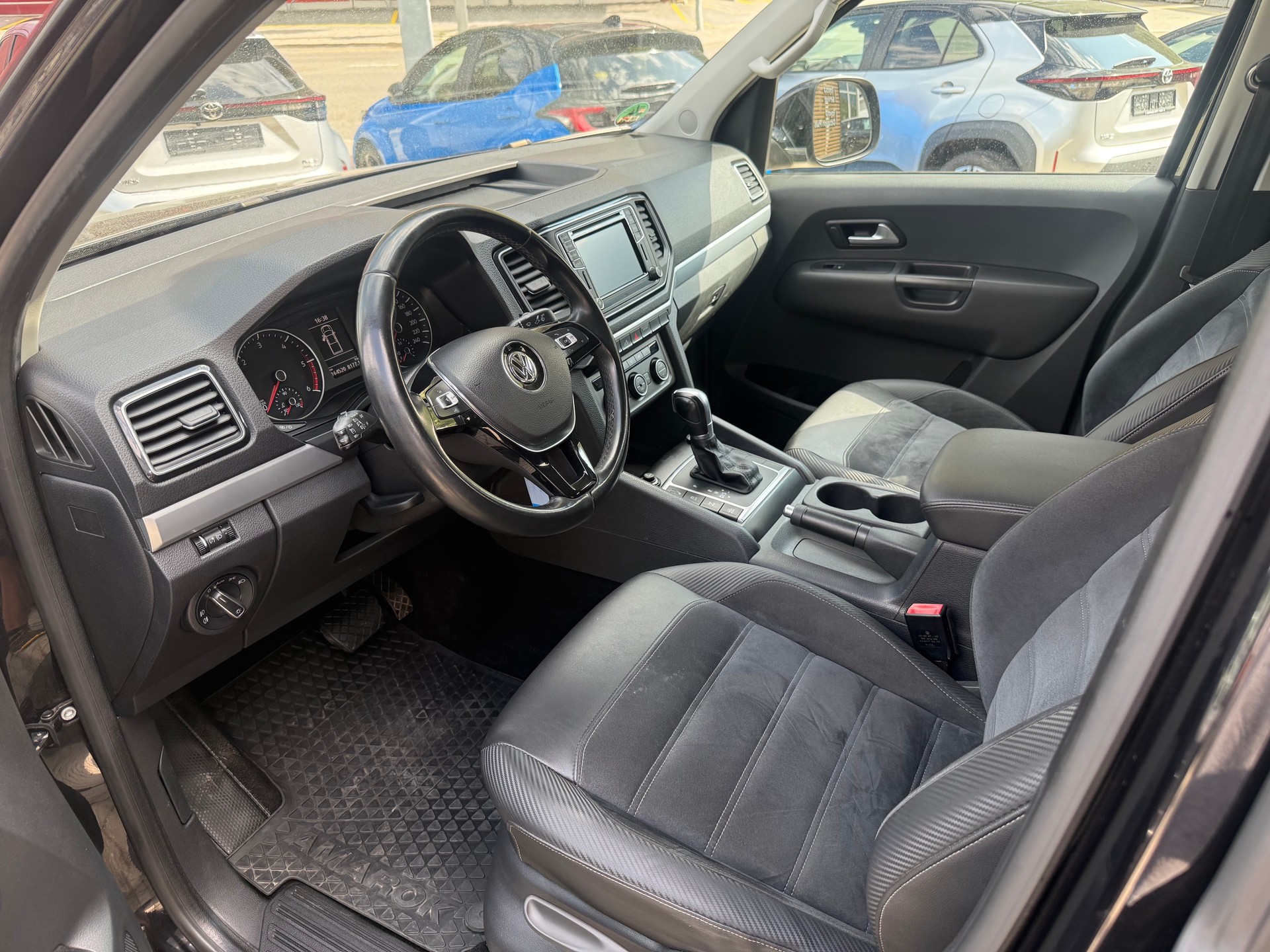VW Amarok 3.0TDI Highline 4Motion Automatic-image-7