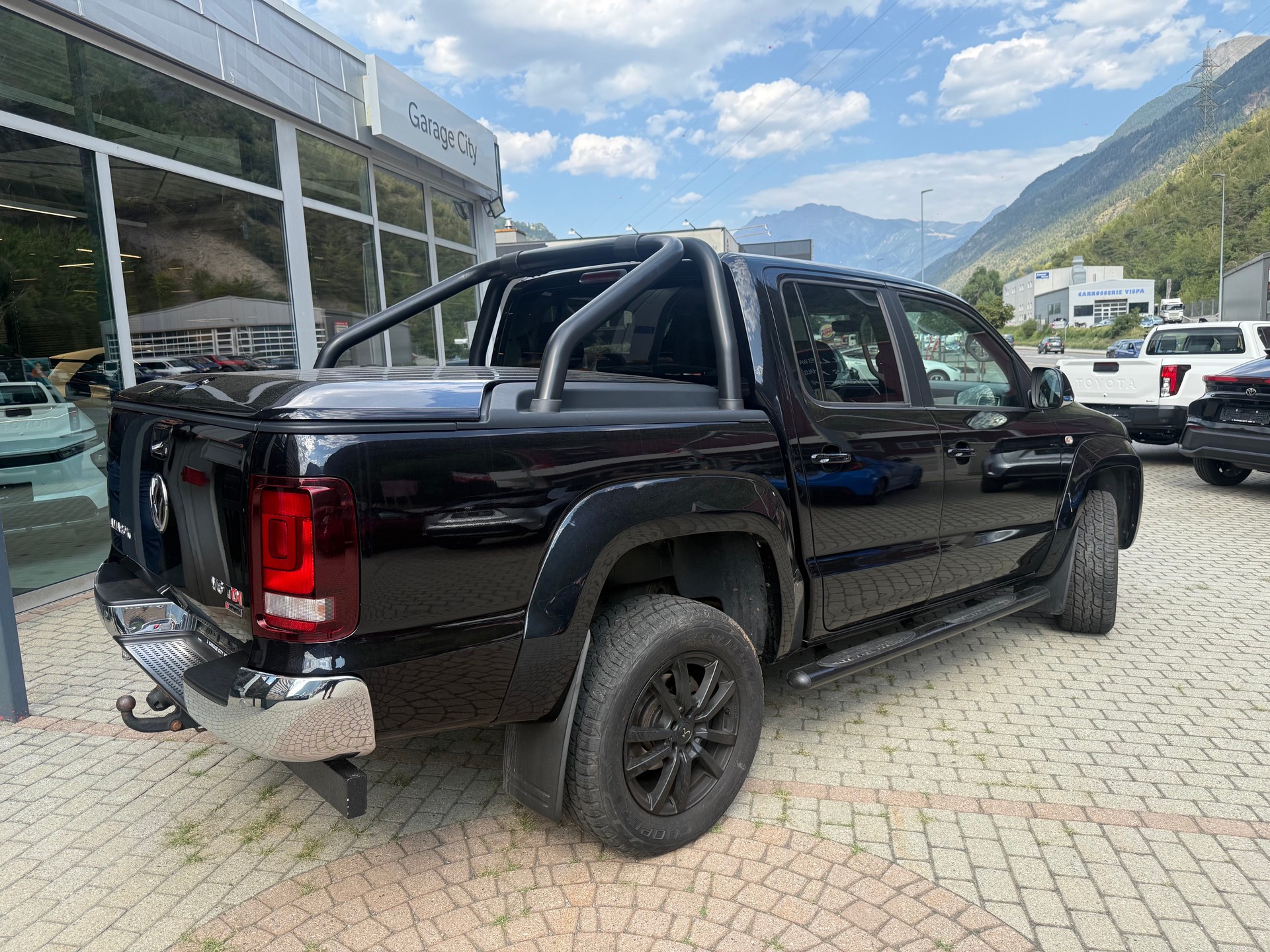 VW Amarok 3.0TDI Highline 4Motion Automatic-image-2