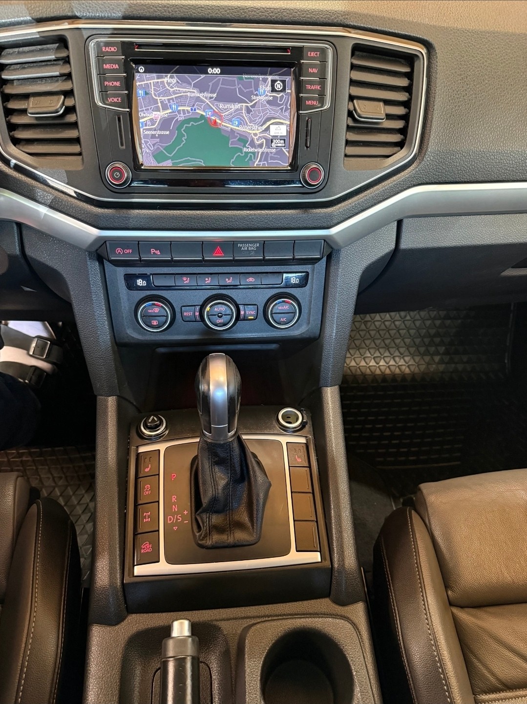 VW Amarok 3.0TDI Highline 4Motion Automatic-image-13