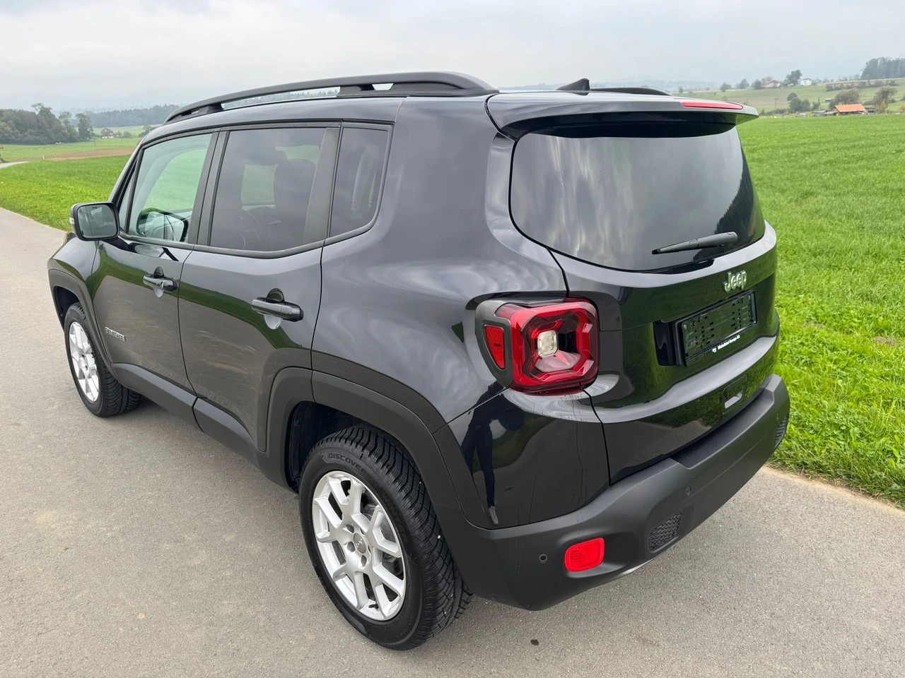 JEEP Renegade 1.3 Turbo Limited AWD-image-2