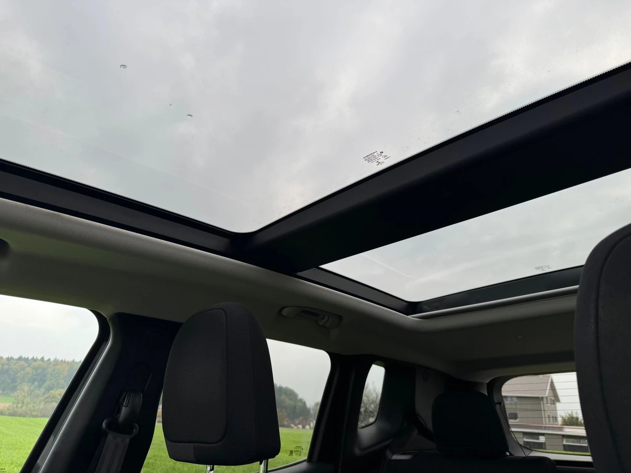 JEEP Renegade 1.3 Turbo Limited AWD-image-18