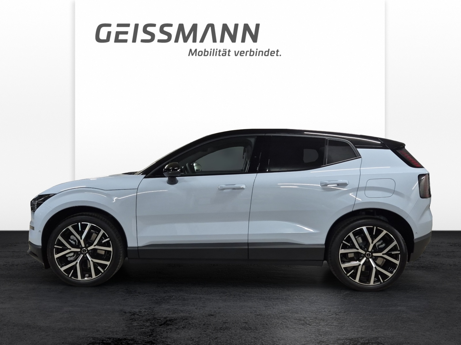 VOLVO EX30 P8 Ultra AWD-showroom-element-2