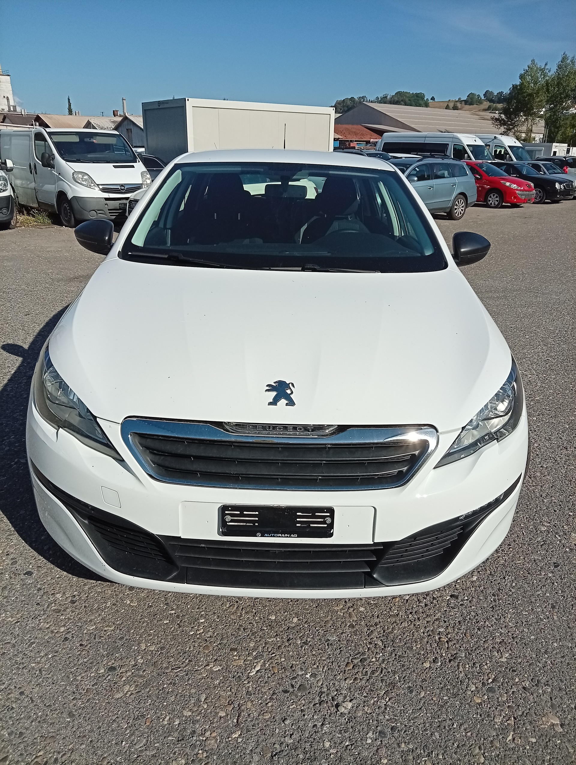 PEUGEOT 308 SW 1.2 THP Business-image-0