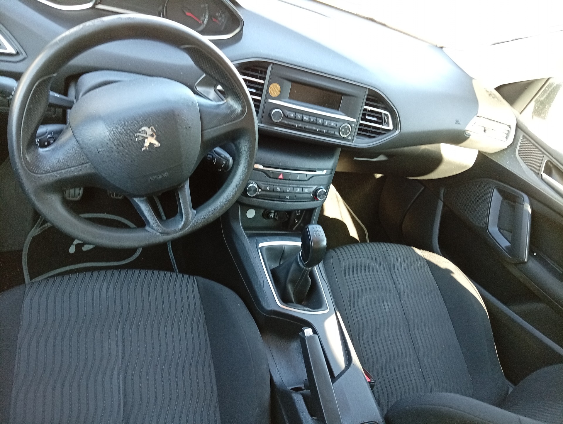 PEUGEOT 308 SW 1.2 THP Business-image-7