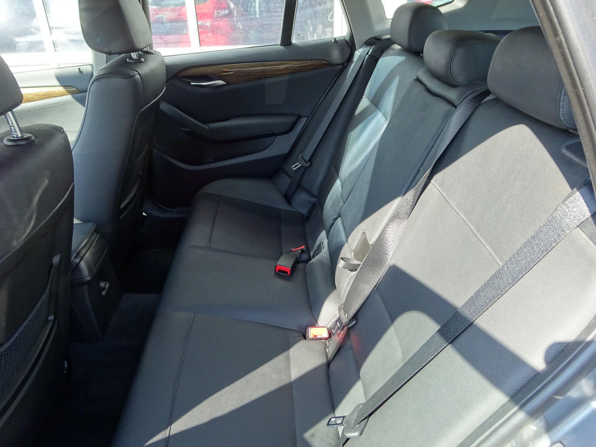 BMW X1 xDrive 25i Steptronic-image-9