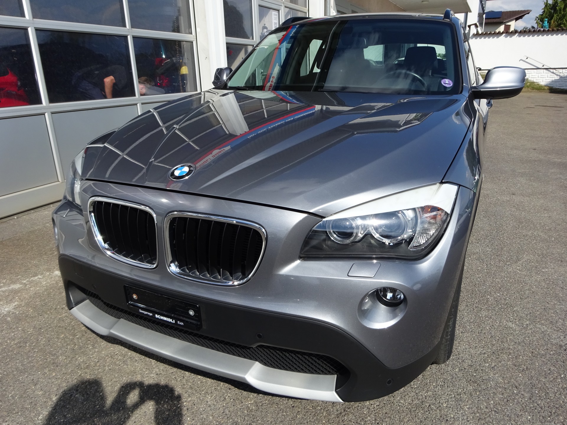 BMW X1 xDrive 25i Steptronic-image-0