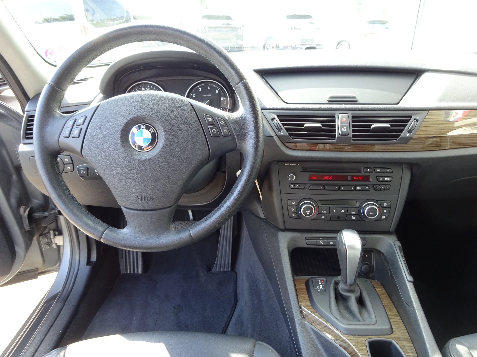 BMW X1 xDrive 25i Steptronic-image-8