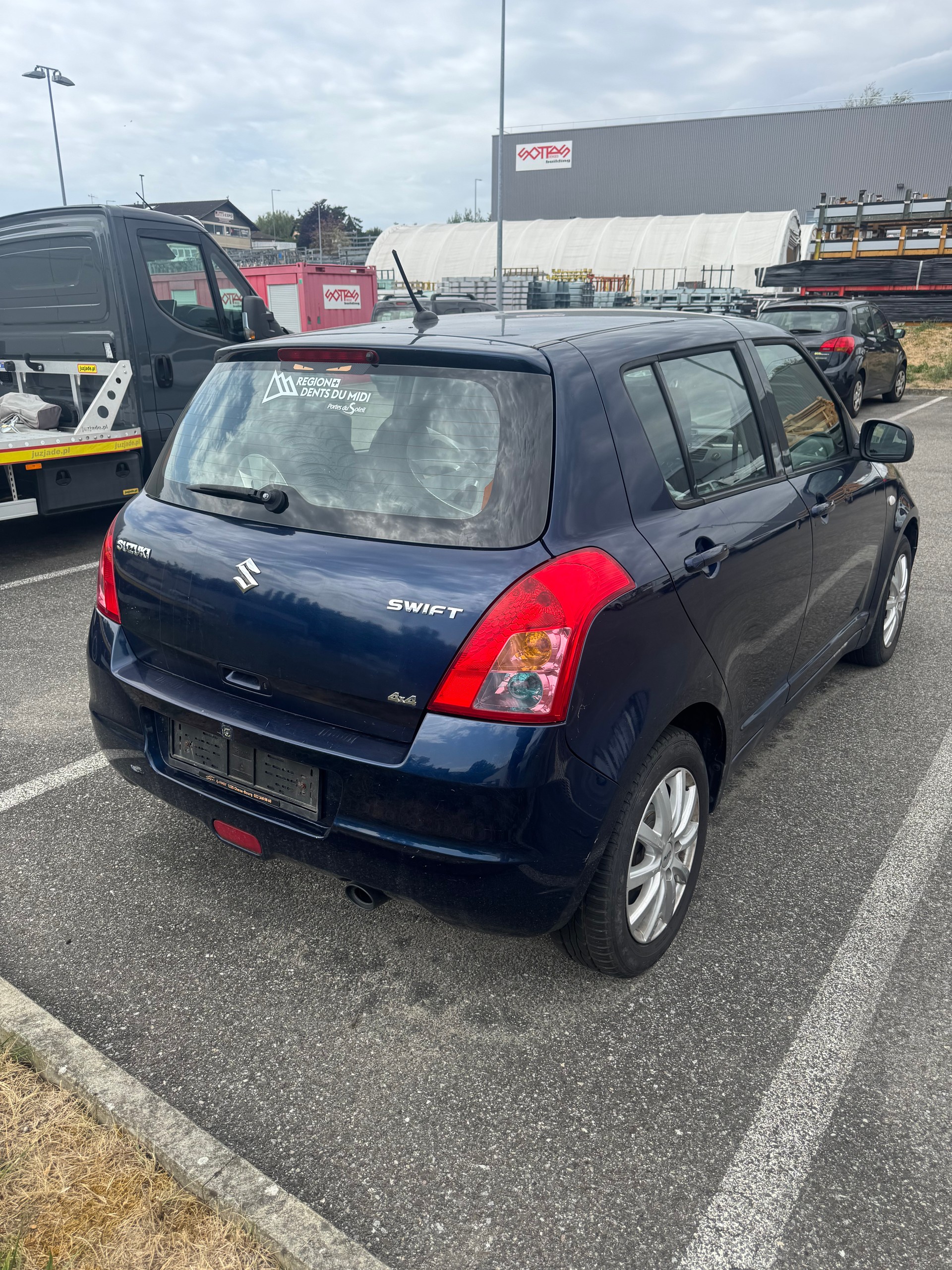 SUZUKI Swift 1.3i 16V GL 4x4 - Expertise 2026 - Service à jour-image-2