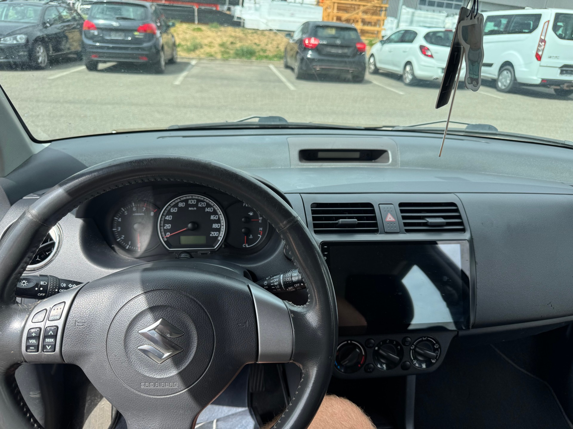 SUZUKI Swift 1.3i 16V GL 4x4 - Expertise 2026 - Service à jour-image-3