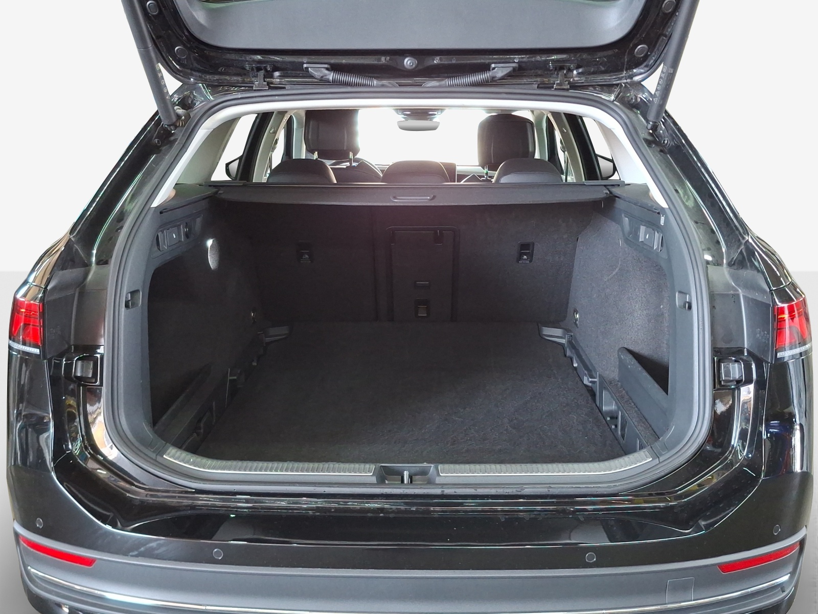 VW Passat Variant 2.0 TDI evo Business 4 Motion DSG-image-12
